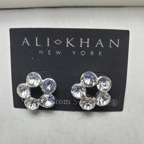 Ali Khan Swarovski crystal flower earring silver - Picture 1 of 3